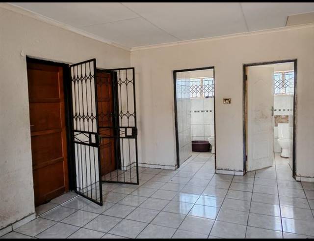 4 BEDROOM HOUSE FOR SALE IN MANKWENG